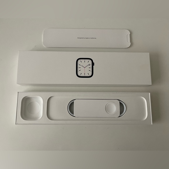 Apple Other - Apple Watch Magnetic Fast Charger + Watch Box (Series 7)